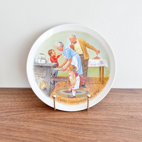 Csatari Cookie Tasting Plate 1982 | Knowles Grandparents Series - Picture 1 of 4